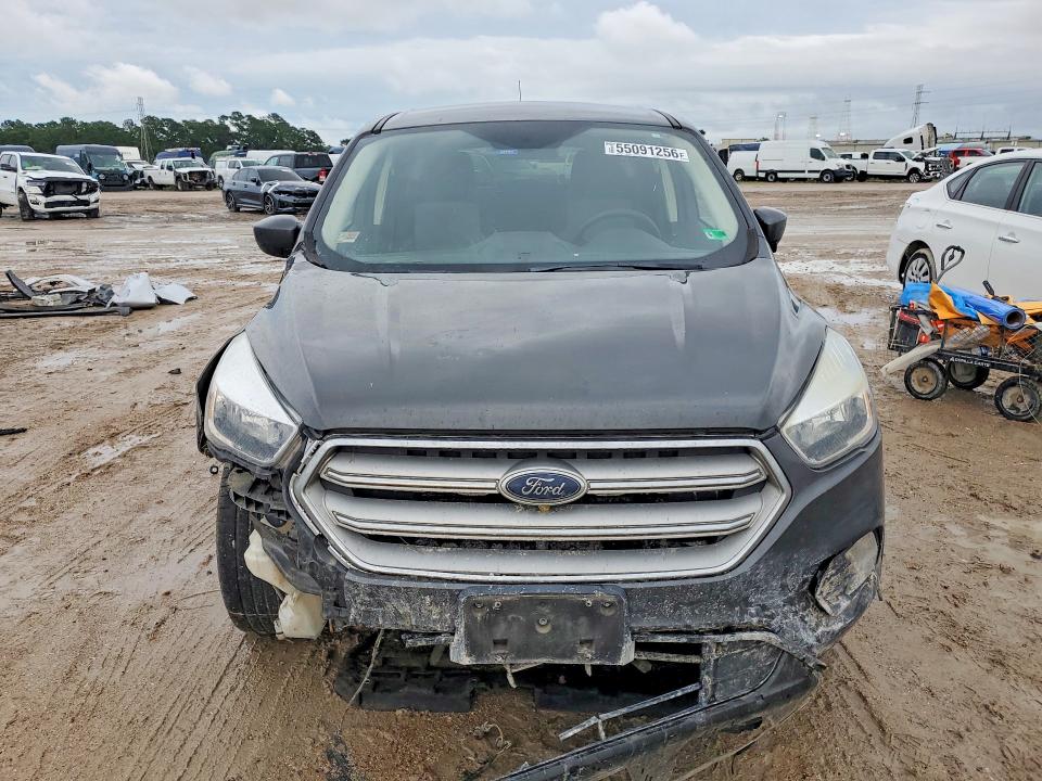 55091256 :رقم المزاد ، 1FMCU0GD8KUA50730 vin ، 2019 Ford Escape مزاد بيع