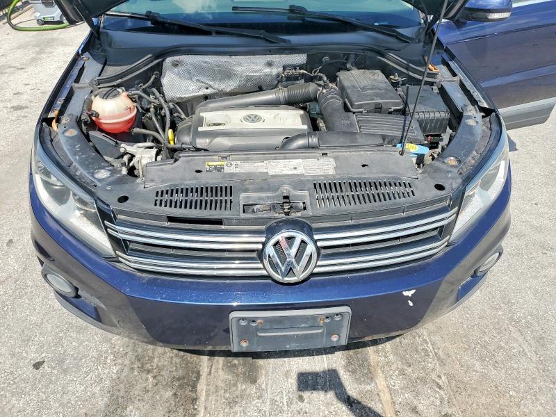54011146 :رقم المزاد ، WVGBV7AX2FW599130 vin ، 2015 Volkswagen Tiguan مزاد بيع