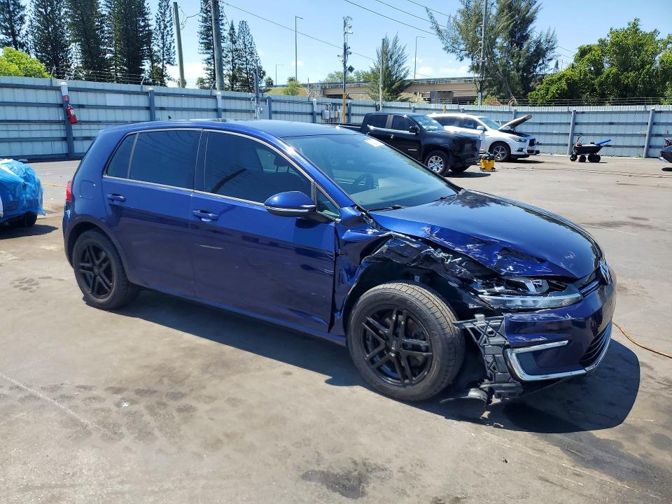 Продажа на аукционе авто 2017 Volkswagen E-golf, vin: WVWKR7AU8HW950866, номер лота: 53025386