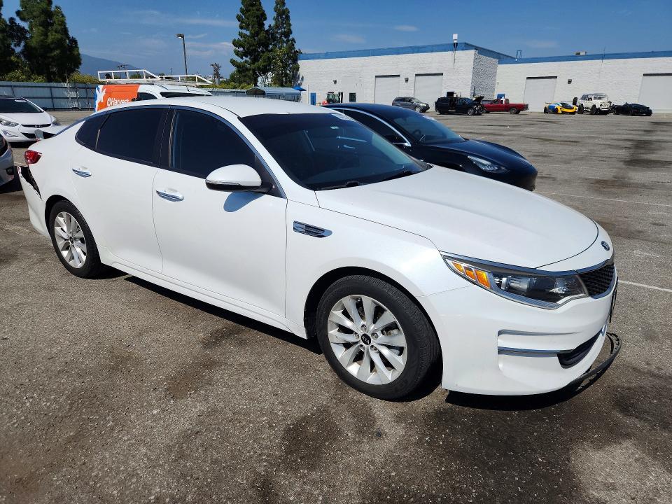 2016 Kia Optima მანქანა იყიდება აუქციონზე, vin: 5XXGT4L38GG060300, აუქციონის ნომერი: 53427626