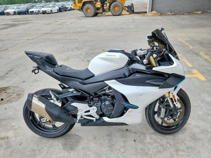 53980306 :رقم المزاد ، LCEPESLA3R6003128 vin ، 2024 Cf Moto 450ss مزاد بيع