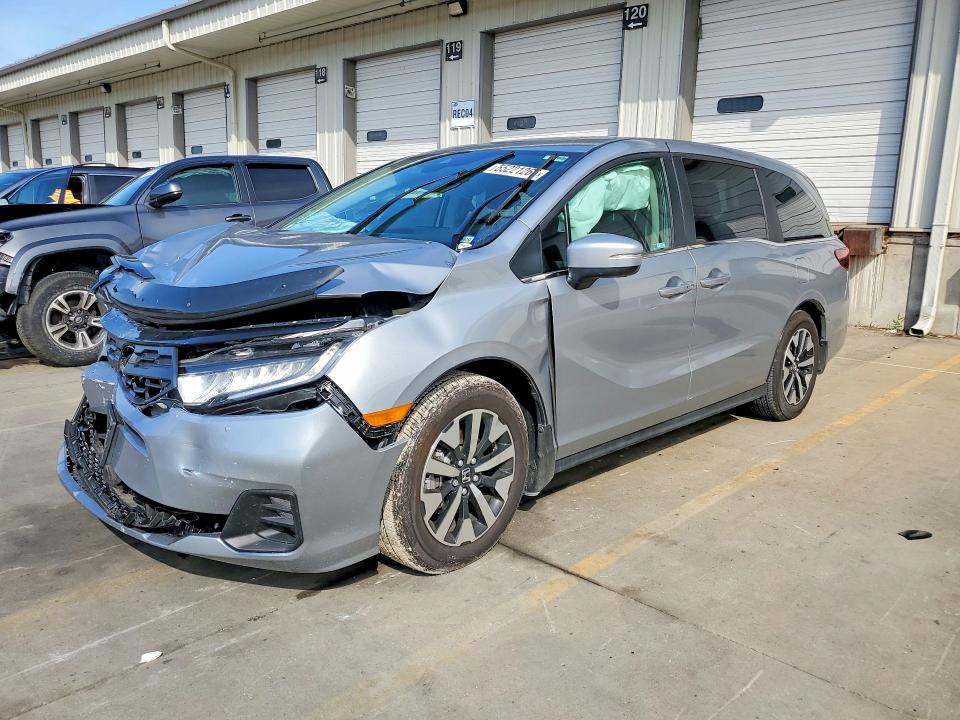 55221266 :رقم المزاد ، 5FNRL6H69TB006315 vin ، 2026 Honda Odyssey مزاد بيع