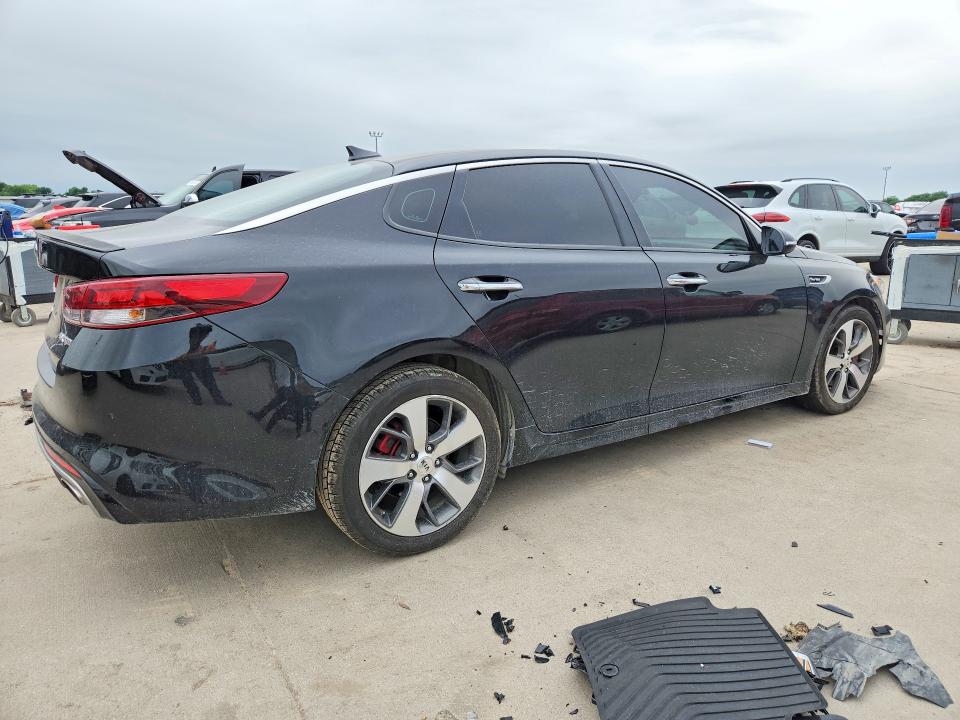 2017 Kia Optima მანქანა იყიდება აუქციონზე, vin: 5XXGW4L2XHG136566, აუქციონის ნომერი: 52741716