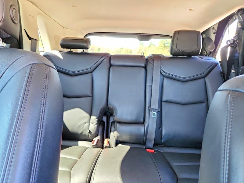 52126346 :رقم المزاد ، 1GYKNFRS8JZ181308 vin ، 2018 Cadillac Xt5 مزاد بيع