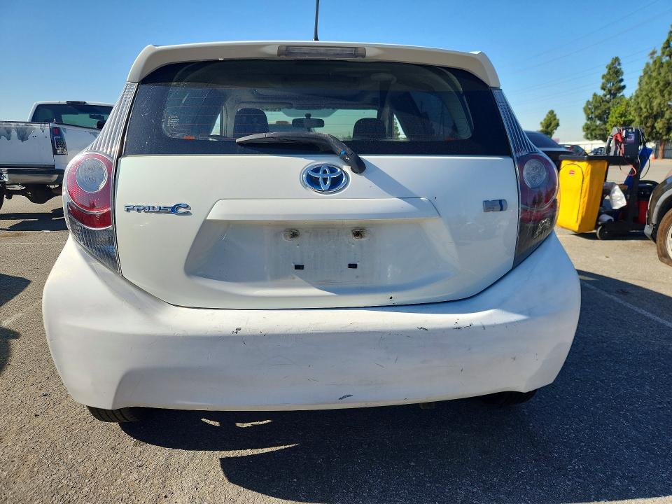 Продажа на аукционе авто 2014 Toyota Prius C, vin: JTDKDTB32E1064371, номер лота: 52097536