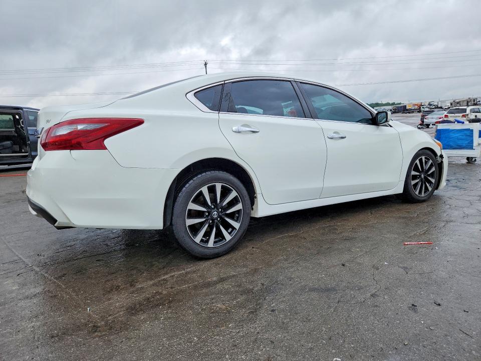 Продажа на аукционе авто 2018 Nissan Altima, vin: 1N4AL3AP3JC159299, номер лота: 54502146