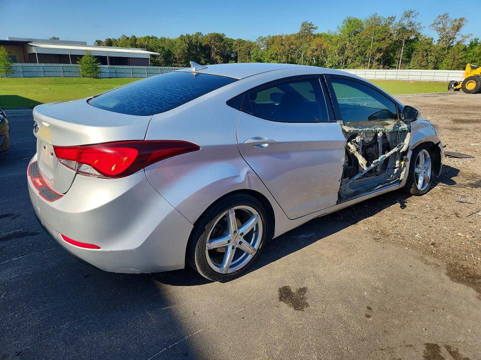 Продажа на аукционе авто 2015 Hyundai Elantra, vin: KMHDH4AE5FU378761, номер лота: 51609186