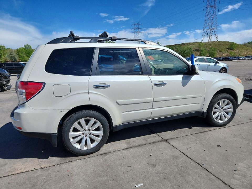 2013 Subaru Forester მანქანა იყიდება აუქციონზე, vin: JF2SHADC6DG435647, აუქციონის ნომერი: 54545476