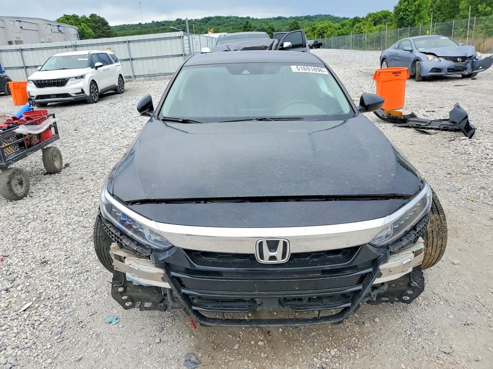 2018 Honda Accord მანქანა იყიდება აუქციონზე, vin: 1HGCV3F56JA000150, აუქციონის ნომერი: 51691896