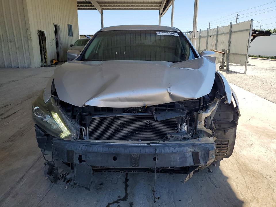 2016 Nissan Altima მანქანა იყიდება აუქციონზე, vin: 1N4BL3AP5GC207141, აუქციონის ნომერი: 52923246