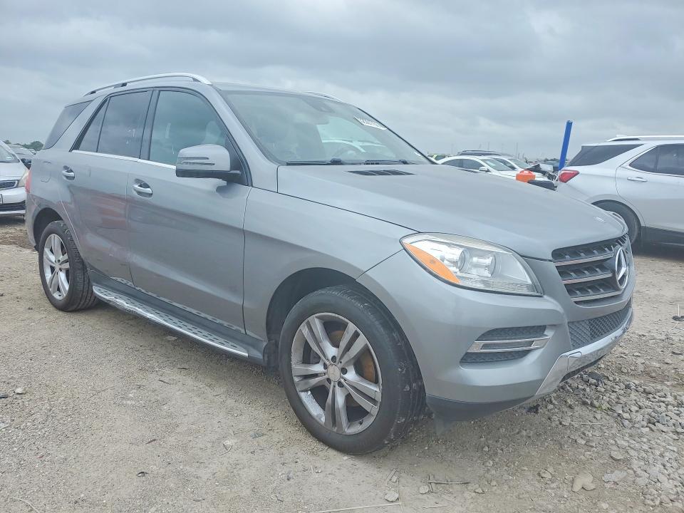 52301756 :رقم المزاد ، 4JGDA5HBXFA562181 vin ، 2015 Mercedes-benz Ml مزاد بيع