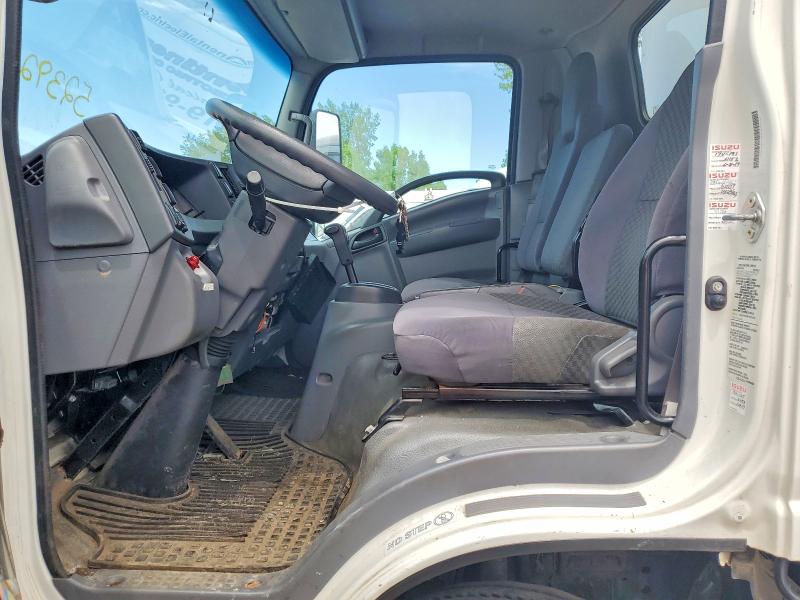 52392066 :رقم المزاد ، JALE5W160F7901655 vin ، 2015 Isuzu Nqr مزاد بيع
