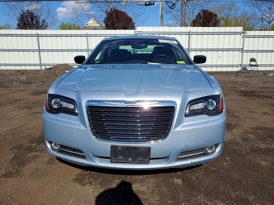 51720906 :رقم المزاد ، 2C3CCAGGXDH592011 vin ، 2013 Chrysler 300 مزاد بيع