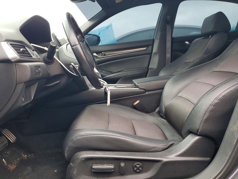 53749106 :رقم المزاد ، 1HGCV1F33LA002444 vin ، 2020 Honda Accord مزاد بيع