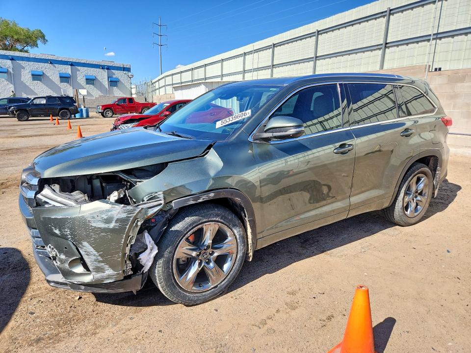 55339606 :رقم المزاد ، 5TDDZRFH8JS877553 vin ، 2018 Toyota Highlander مزاد بيع