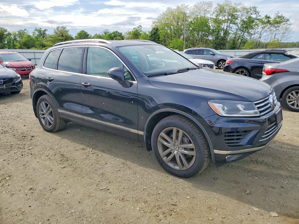 50517126 :رقم المزاد ، WVGEF9BP9GD002203 vin ، 2016 Volkswagen Touareg مزاد بيع