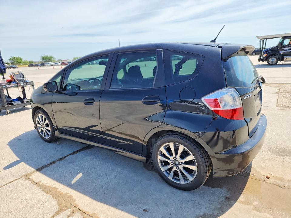 2013 Honda Fit მანქანა იყიდება აუქციონზე, vin: JHMGE8H54DC060638, აუქციონის ნომერი: 52179246