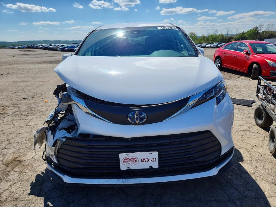 2021 Toyota Sienna მანქანა იყიდება აუქციონზე, vin: 5TDKRKEC9MS063954, აუქციონის ნომერი: 52689226