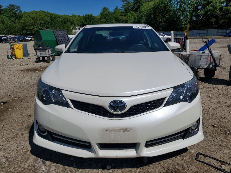 54139366 :رقم المزاد ، 4T1BF1FK1EU425485 vin ، 2014 Toyota Camry مزاد بيع