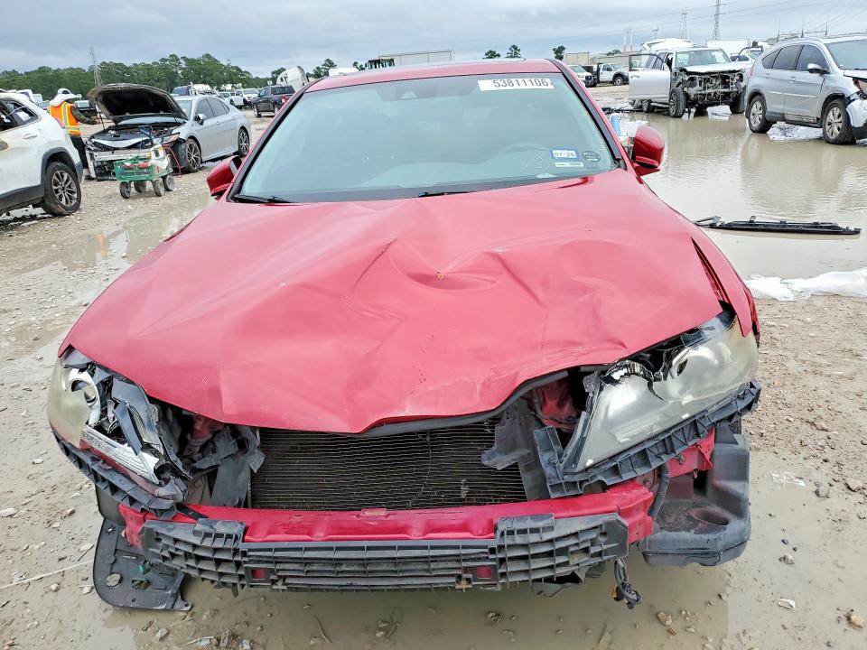 53811106 :رقم المزاد ، 1HGCT1B87FA013359 vin ، 2015 Honda Accord مزاد بيع