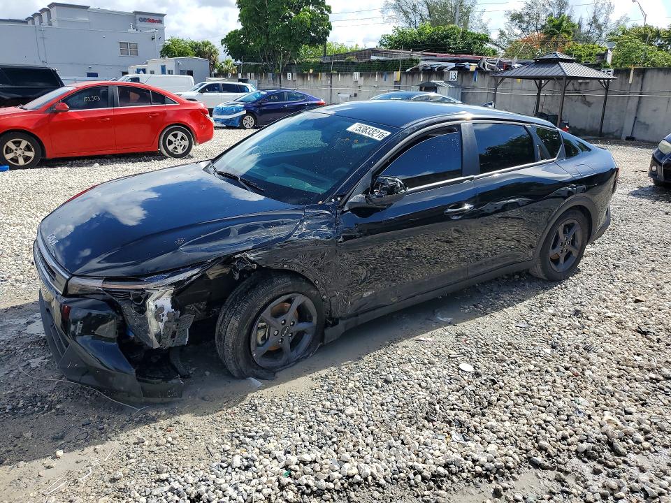 2026 Kia K4 მანქანა იყიდება აუქციონზე, vin: 3KPFT4DE2TE291529, აუქციონის ნომერი: 53833216