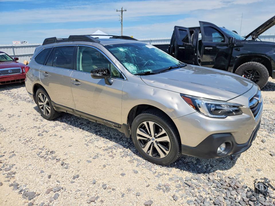Продаж на аукціоні авто 2018 Subaru Outback, vin: 4S4BSANC7J3297615, номер лоту: 52702396
