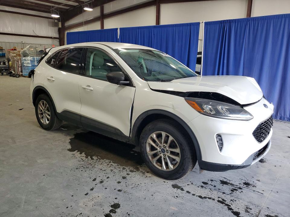 51196026 :رقم المزاد ، 1FMCU9G60NUA60887 vin ، 2022 Ford Escape مزاد بيع