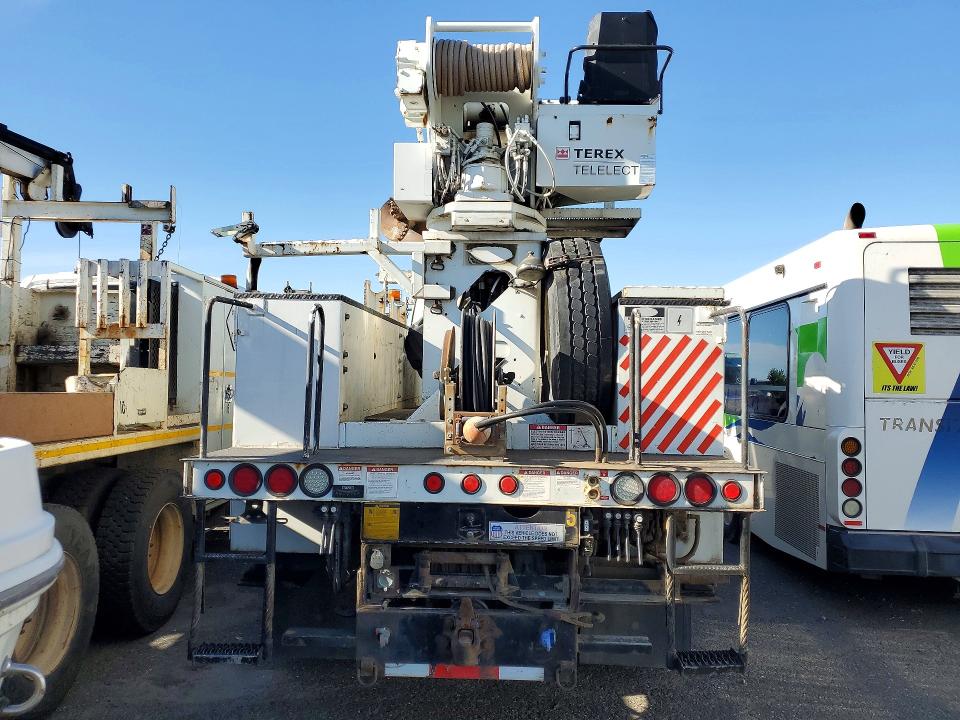 Продаж на аукціоні авто 2011 Freightliner M2, vin: 1FVHCYBS0BDBA6647, номер лоту: 52415856