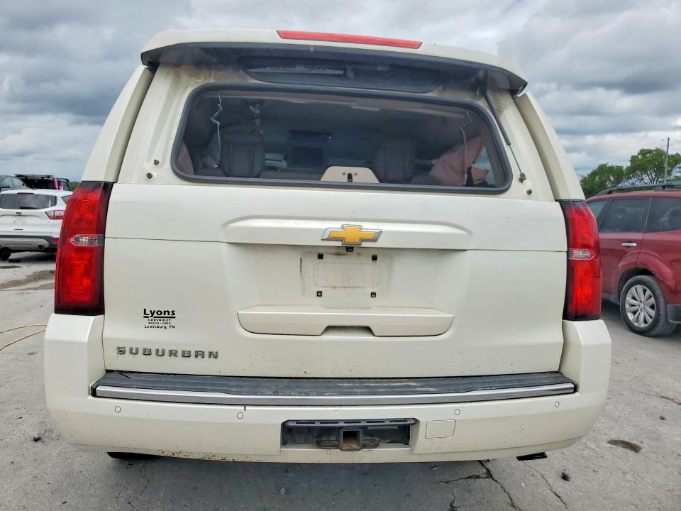 2015 Chevrolet Suburban მანქანა იყიდება აუქციონზე, vin: 1GNSKKKC1FR156825, აუქციონის ნომერი: 55039586