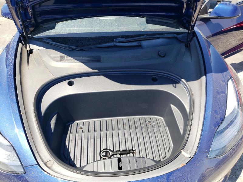 54010956 :رقم المزاد ، 5YJ3E1EA7NF143185 vin ، 2022 Tesla Model 3 مزاد بيع