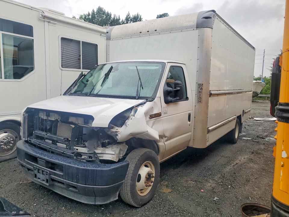 Auction sale of the 2022 Ford Econoline, vin: 1FDWE3FN6NDC09089, lot number: 57277766