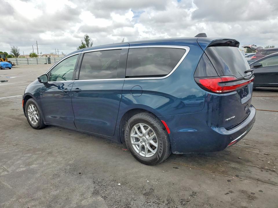 Продажа на аукционе авто 2023 Chrysler Pacifica, vin: 2C4RC1BG7PR533817, номер лота: 54236566