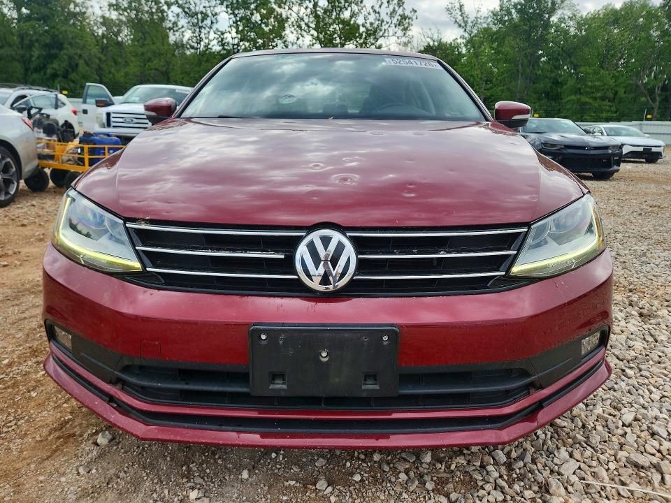 52541726 :رقم المزاد ، 3VWL17AJ1HM256034 vin ، 2017 Volkswagen Jetta مزاد بيع