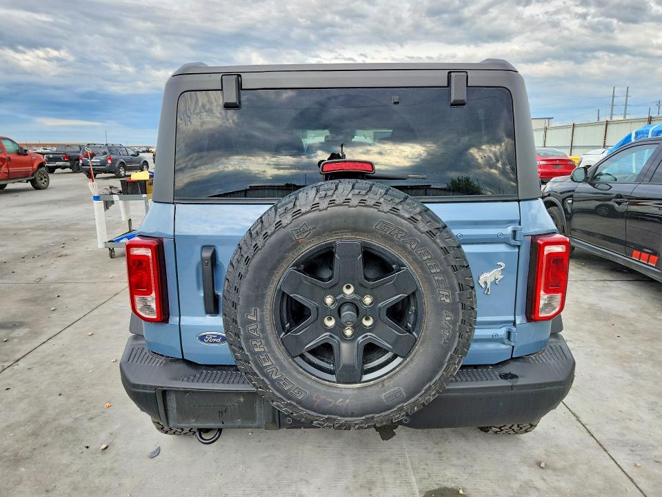 2024 Ford Bronco მანქანა იყიდება აუქციონზე, vin: 1FMEE1BP3RLB15268, აუქციონის ნომერი: 54891946