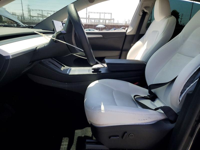 55001086 :رقم المزاد ، 7SAYGDEE7RA238324 vin ، 2024 Tesla Model Y مزاد بيع