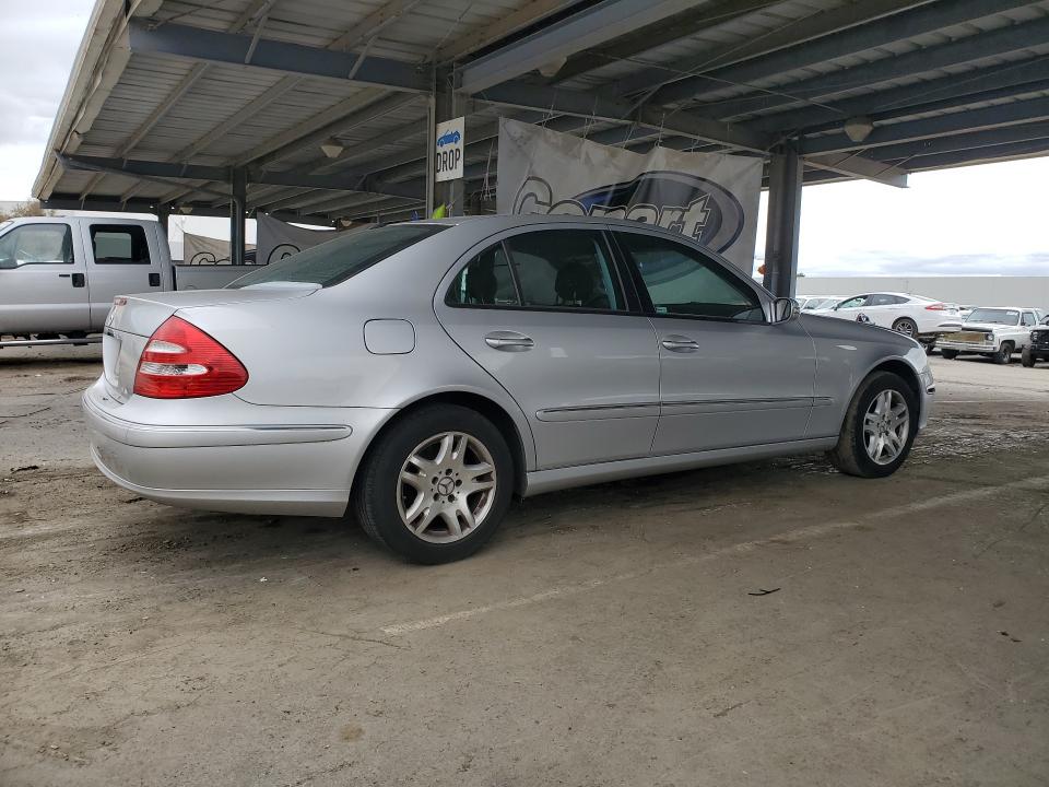 2006 Mercedes-benz E მანქანა იყიდება აუქციონზე, vin: WDBUF56JX6A814185, აუქციონის ნომერი: 52416486