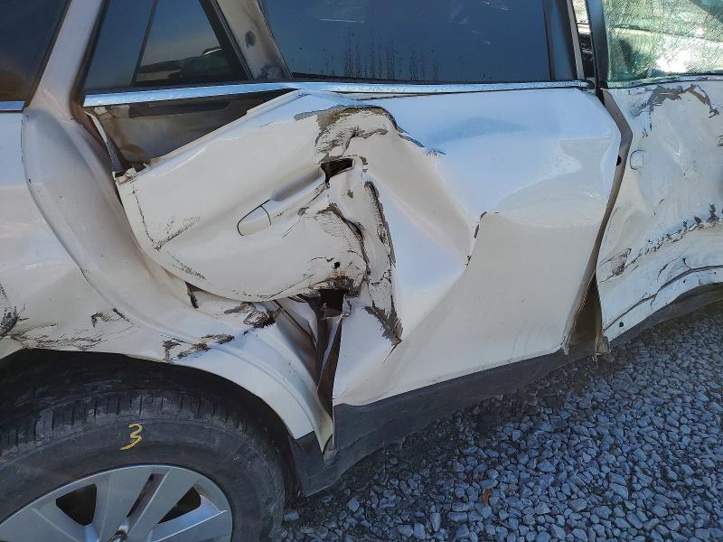 52992056 :رقم المزاد ، 4S4BSACC0J3278777 vin ، 2018 Subaru Outback مزاد بيع