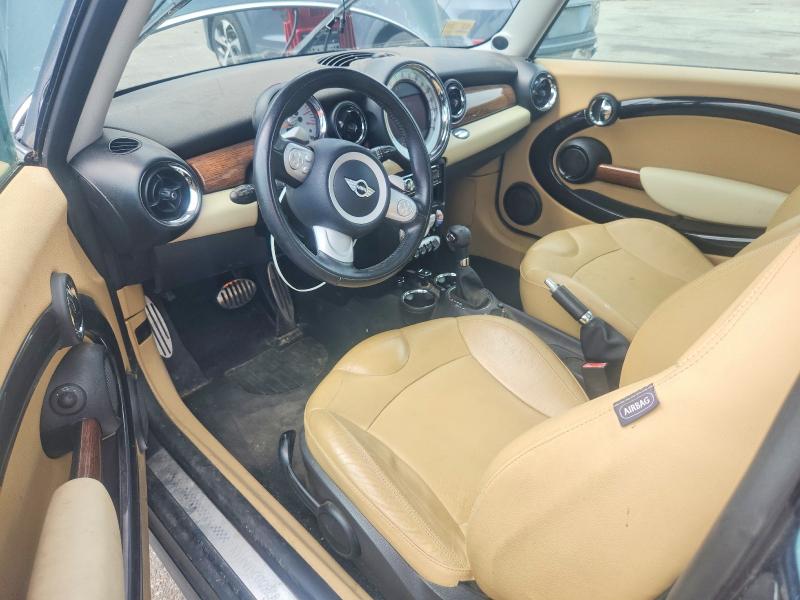 55057856 :رقم المزاد ، WMWMF73529TW87510 vin ، 2009 Mini Cooper مزاد بيع