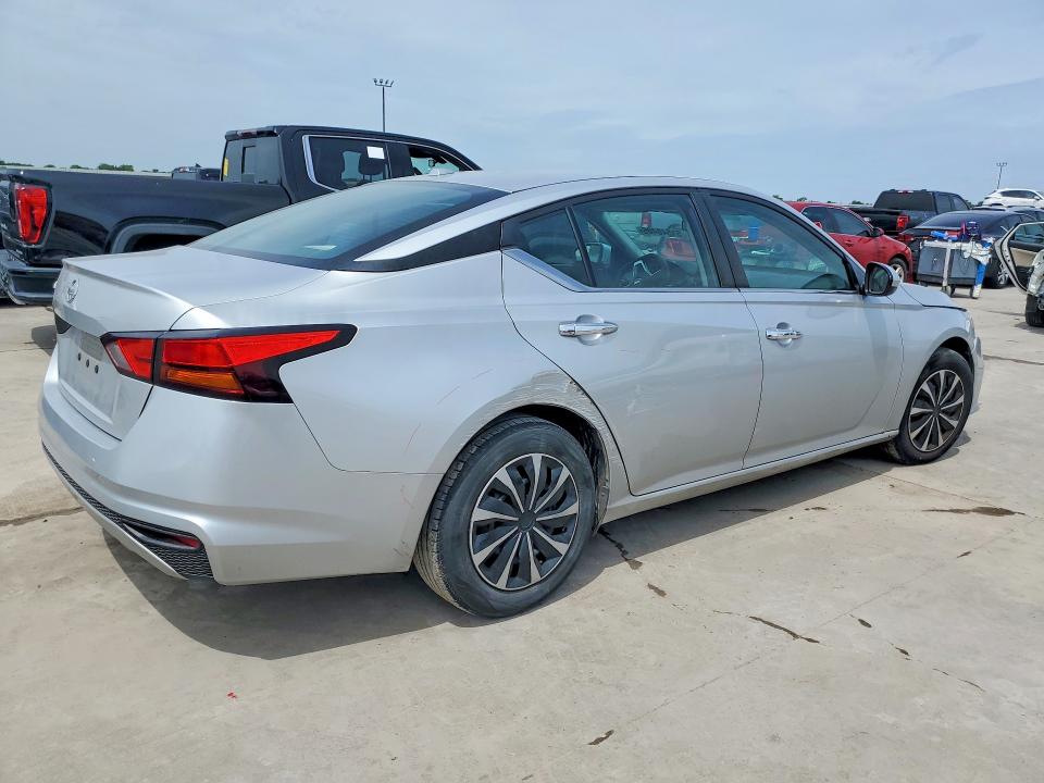 Продажа на аукционе авто 2020 Nissan Altima, vin: 1N4BL4BV1LC225620, номер лота: 51540406