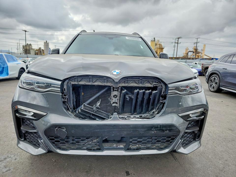 54999046 :رقم المزاد ، 5UXCW2C00M9H88302 vin ، 2021 Bmw X7 مزاد بيع