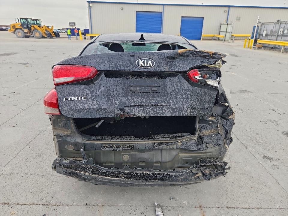 2017 Kia Forte მანქანა იყიდება აუქციონზე, vin: 3KPFL4A72HE067660, აუქციონის ნომერი: 54477766