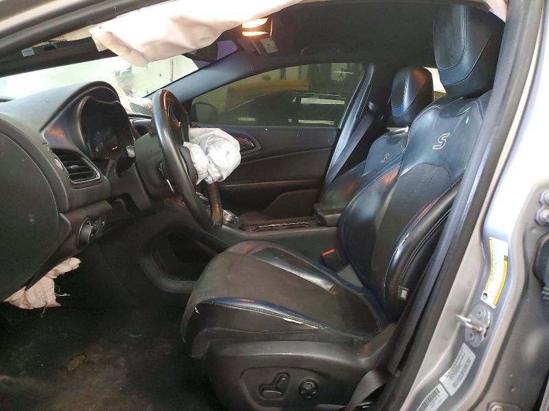 52722276 :رقم المزاد ، 1C3CCCBG9FN702253 vin ، 2015 Chrysler 200 مزاد بيع