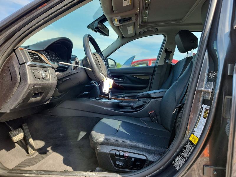 53080016 :رقم المزاد ، WBA3C3C53EF984582 vin ، 2014 Bmw 320 مزاد بيع