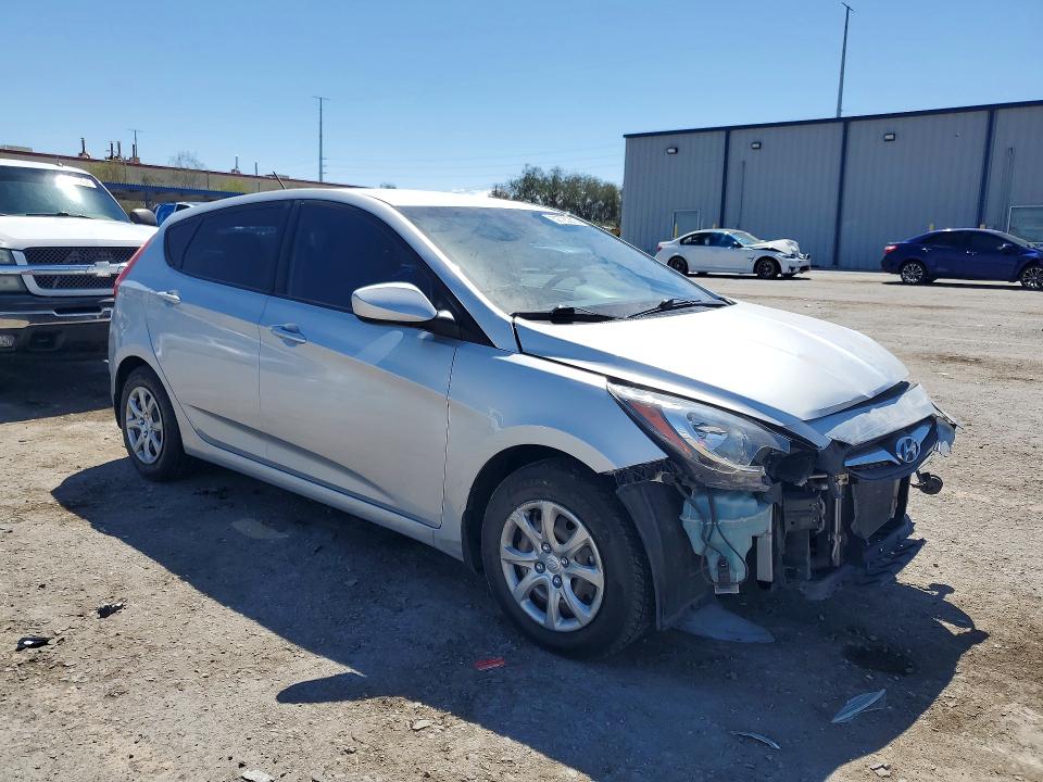 Продаж на аукціоні авто 2013 Hyundai Accent, vin: KMHCT5AE0DU106910, номер лоту: 52725376