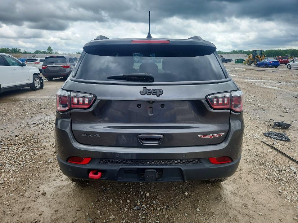 2018 Jeep Compass მანქანა იყიდება აუქციონზე, vin: 3C4NJDDB1JT454994, აუქციონის ნომერი: 55587366