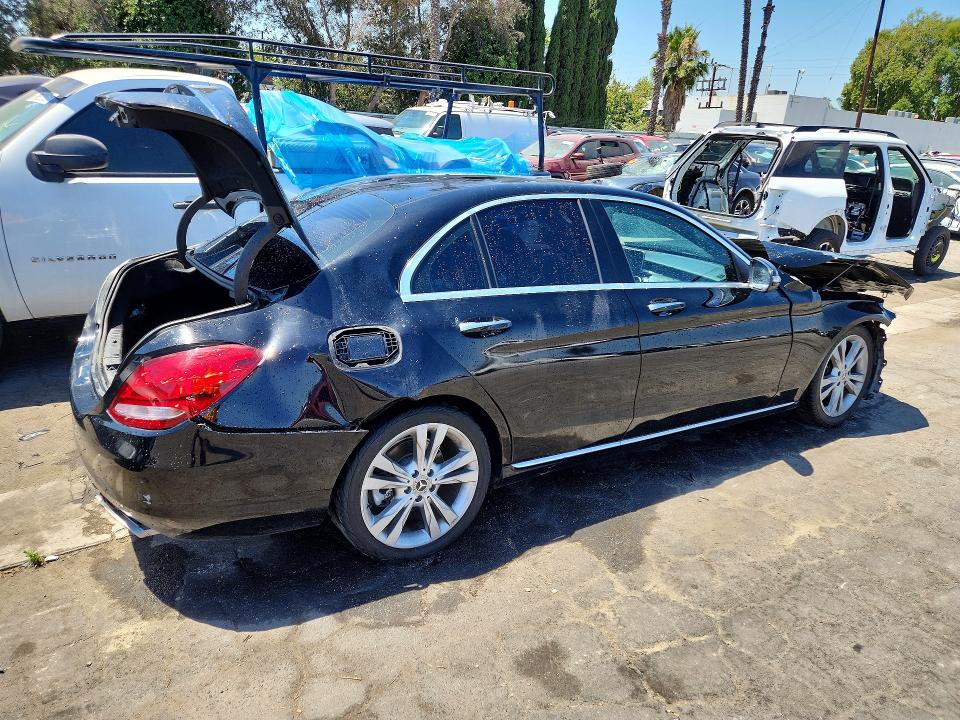 2018 Mercedes-benz C მანქანა იყიდება აუქციონზე, vin: 55SWF4JB5JU270035, აუქციონის ნომერი: 53920976
