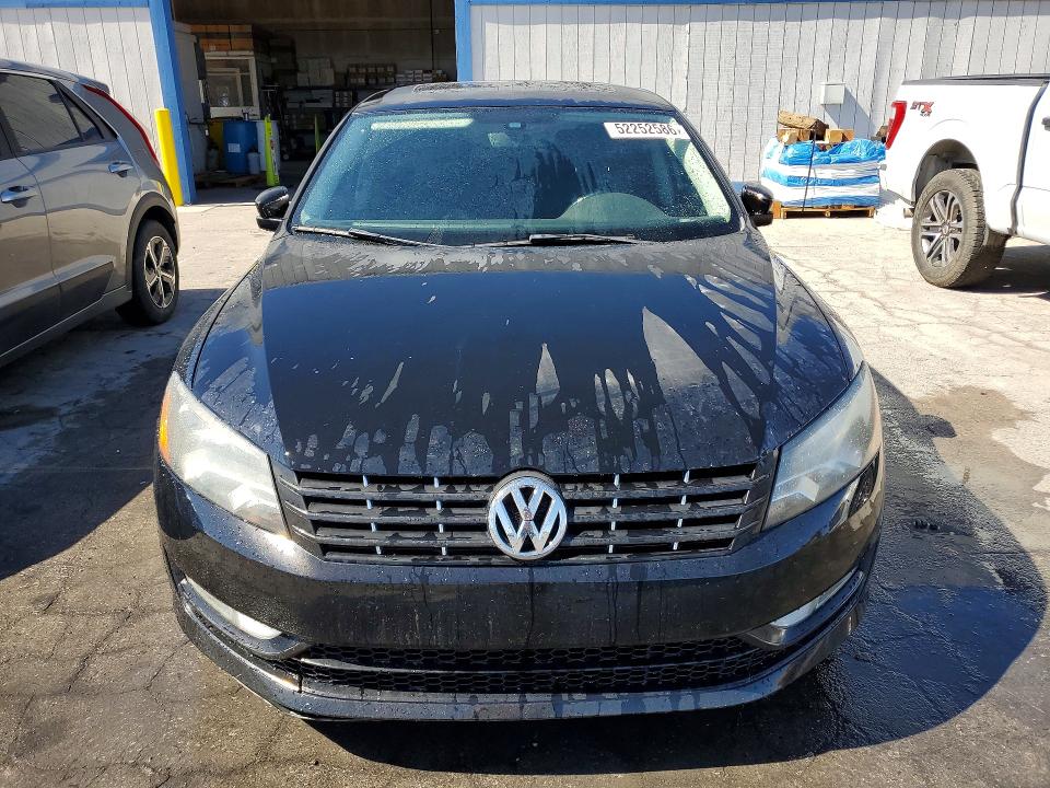 2015 Volkswagen Passat მანქანა იყიდება აუქციონზე, vin: 1VWCV7A38FC036071, აუქციონის ნომერი: 52252586