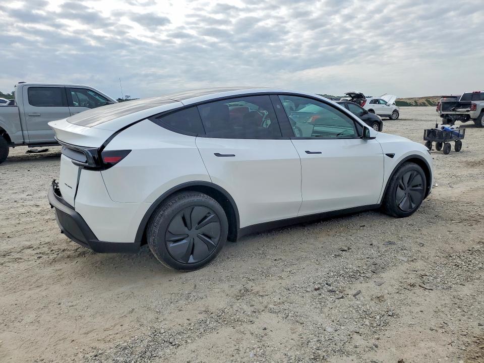 Auction sale of the 2026 Tesla Model Y, vin: 7SAYGDEE5TA671101, lot number: 52494056