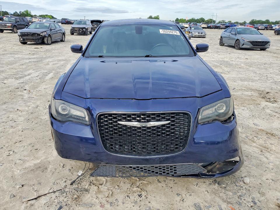 Продажа на аукционе авто 2015 Chrysler 300, vin: 2C3CCABG8FH832893, номер лота: 55244276