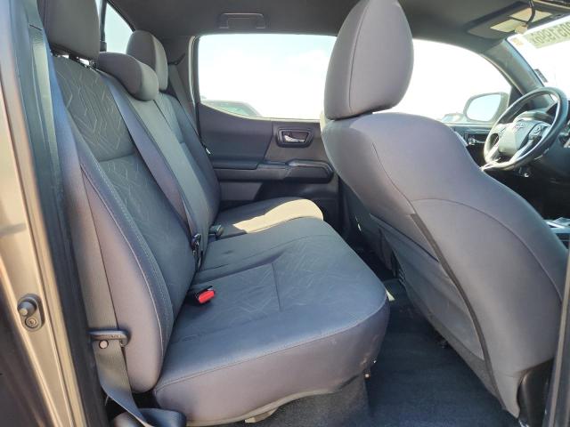 Продажа на аукционе авто 2016 Toyota Tacoma, vin: 3TMCZ5AN8GM042644, номер лота: 52051996